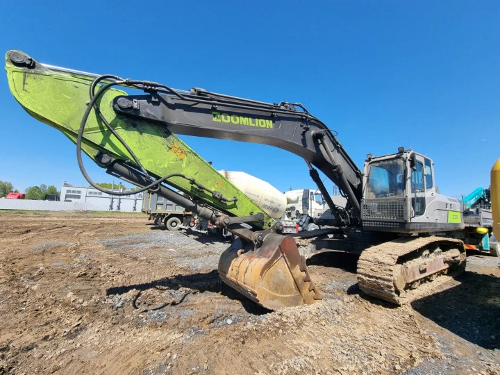 Экскаватор гусеничный ZOOMLION ZE370E, 2022, Идентификационный номер: ZMEZE245LN0001016, принадлежащий Продавцу на праве собственности, что подтверждается Договором купли-продажи № ОВ/Ф-145729-09-01-С-01 от 04.10.2022 г.